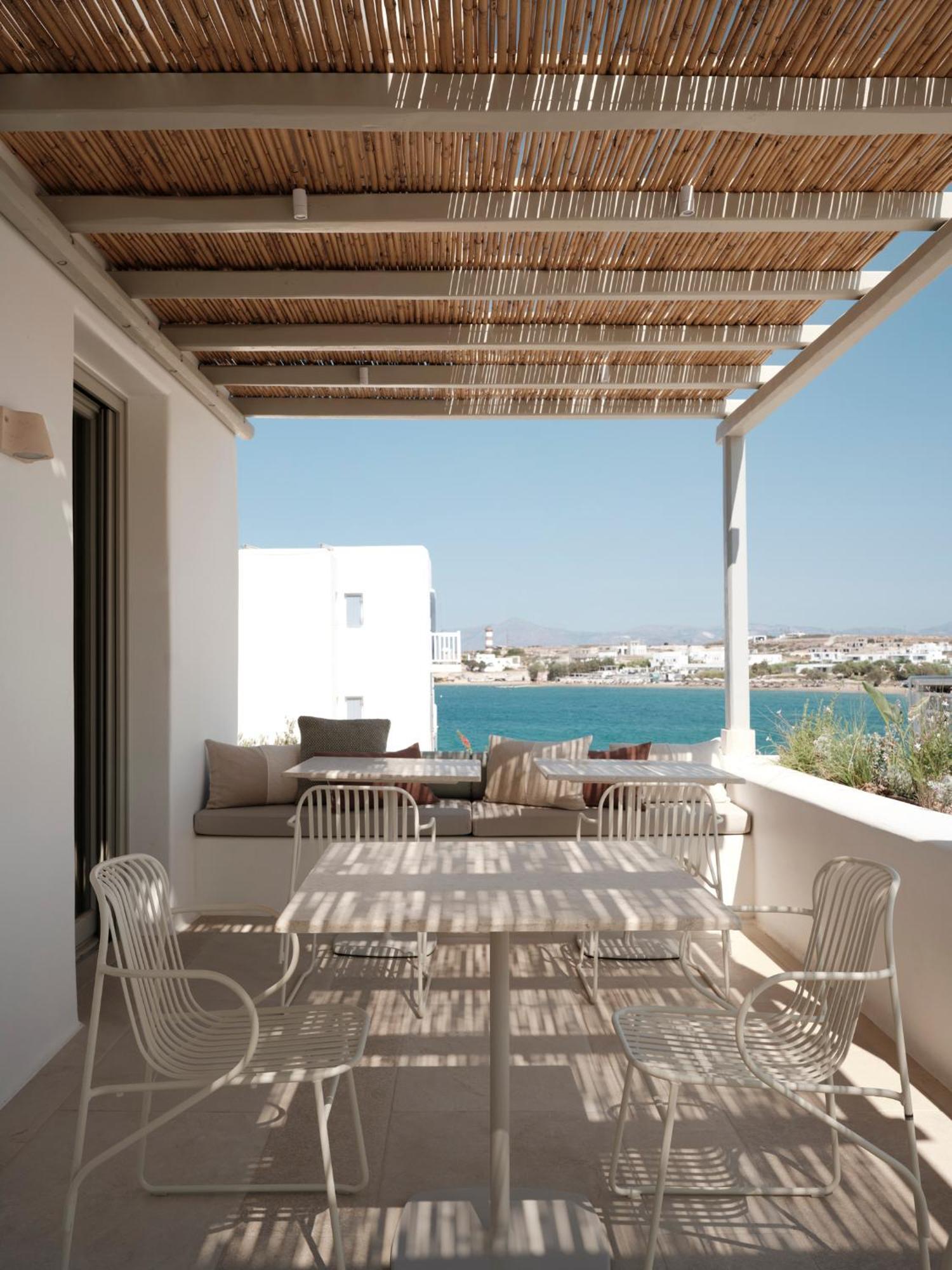 Akria Seaside Suites Naousa  Exterior photo